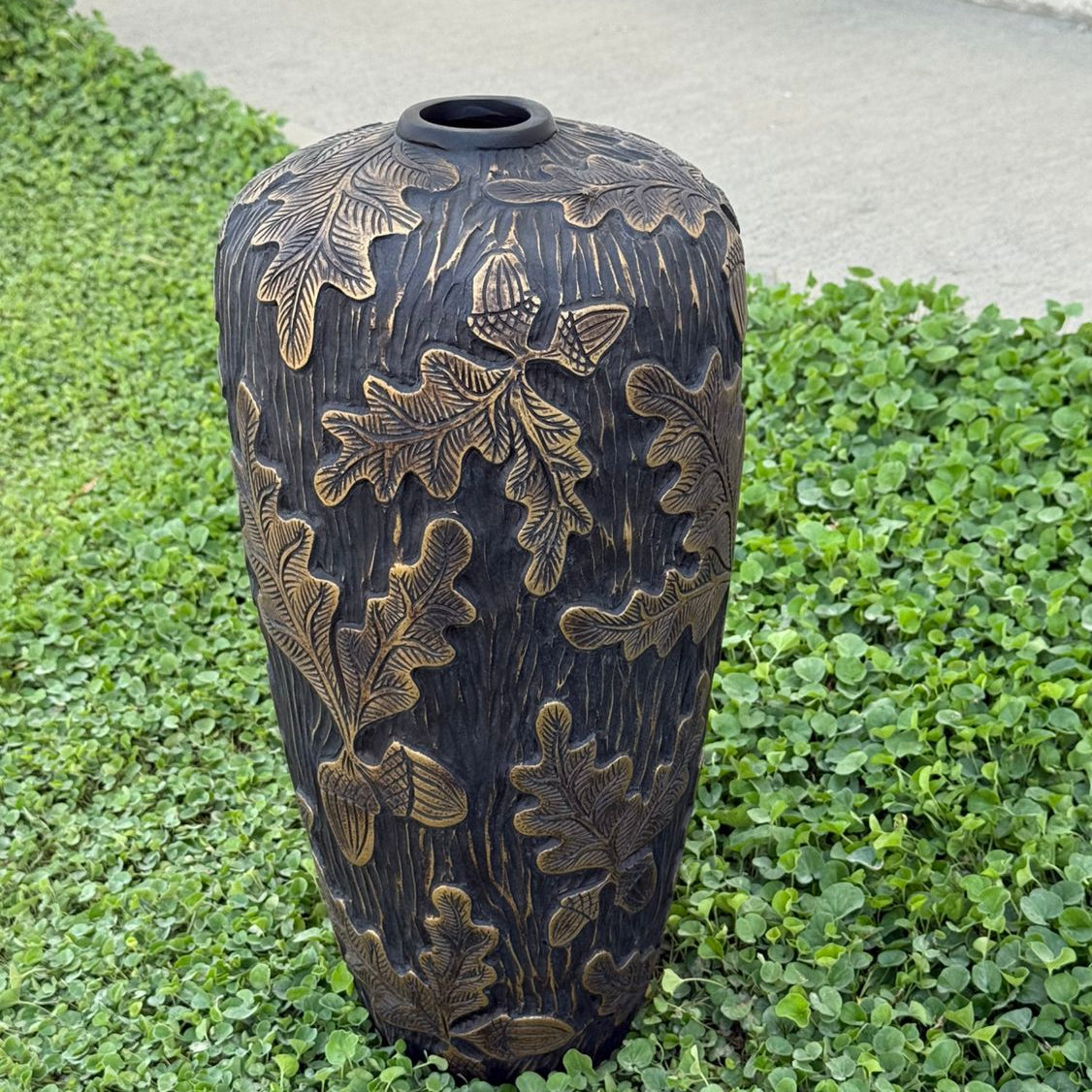 Hand Painted Luxury Ceramic Vase