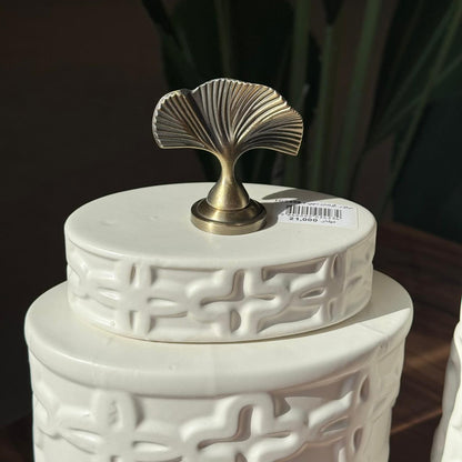Luxury Ceramic Jars With Leaf-Topped Lids