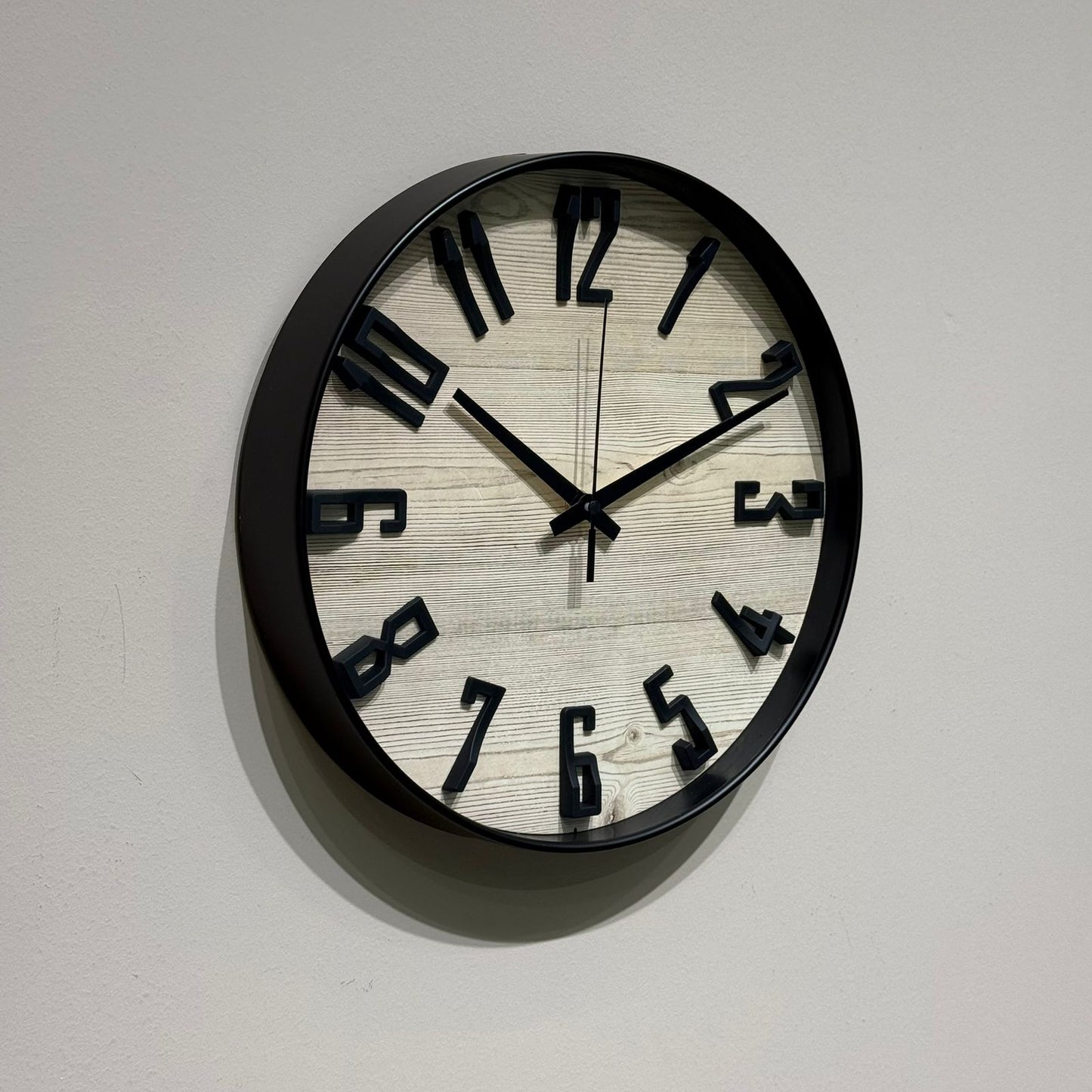 ساعات الحائط الزخرفية خمر