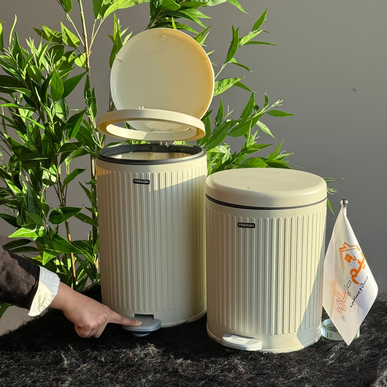 دواسة مزدوجة الحركة وصندوق قمامة ضغط – مقاسين