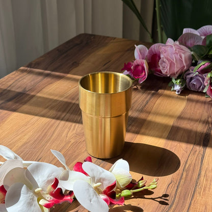  پەرداخى زەردی ڕەسەن و شيك  