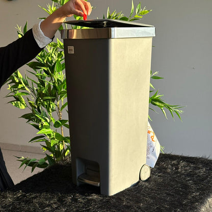 زبڵدانی ناوازە- بە تایە