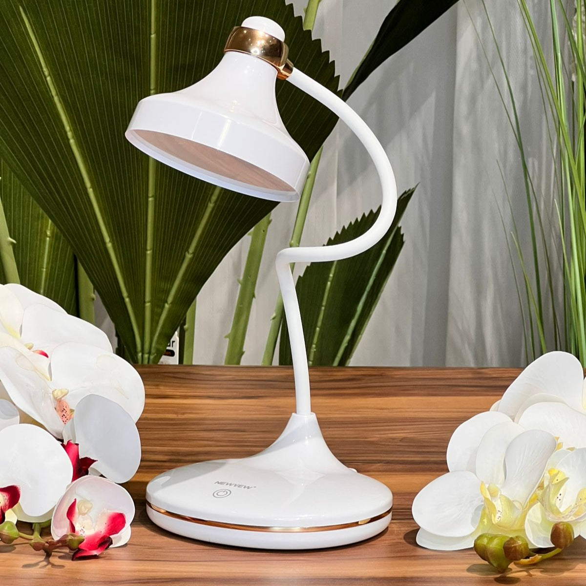 Desk Lamp – Flexible Gooseneck With 3 Color Light Modes