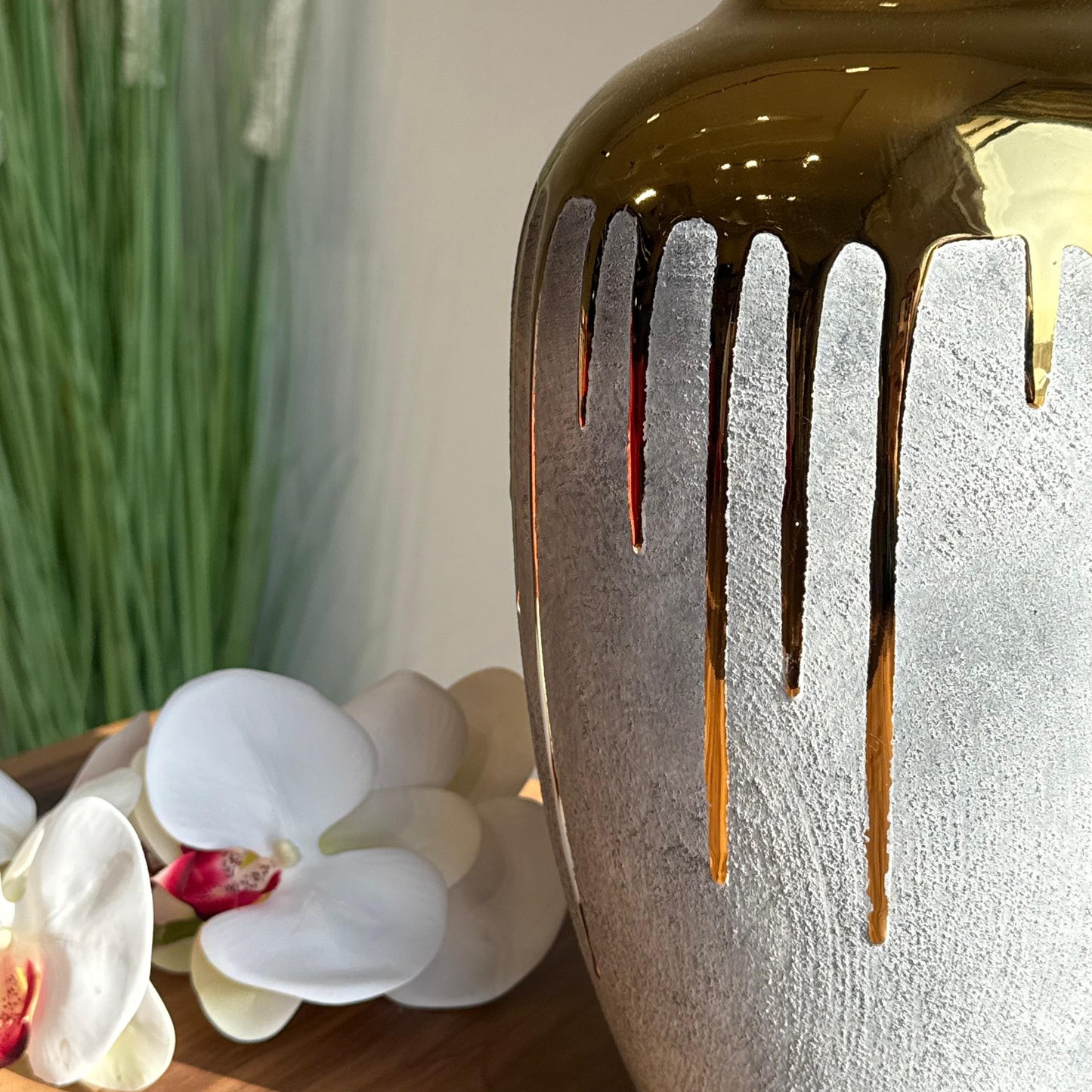 مزهرية سيراميك عصرية