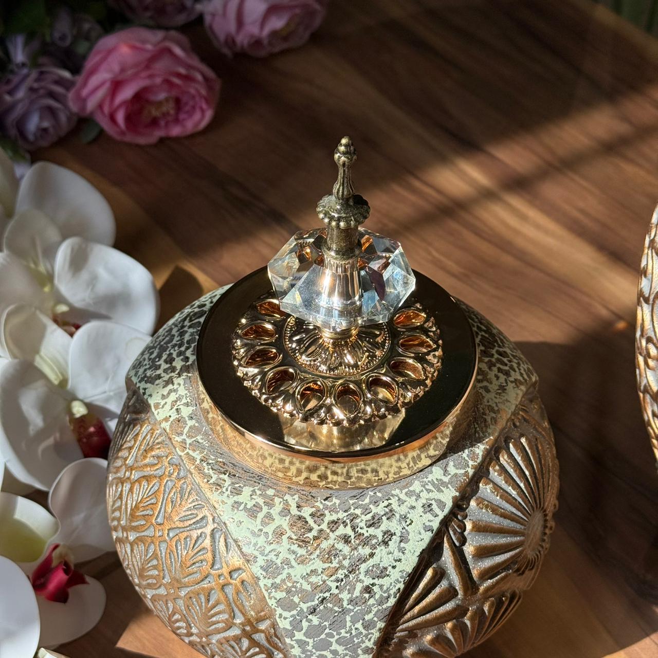 Giger Jar Shapes With Decorative Lids