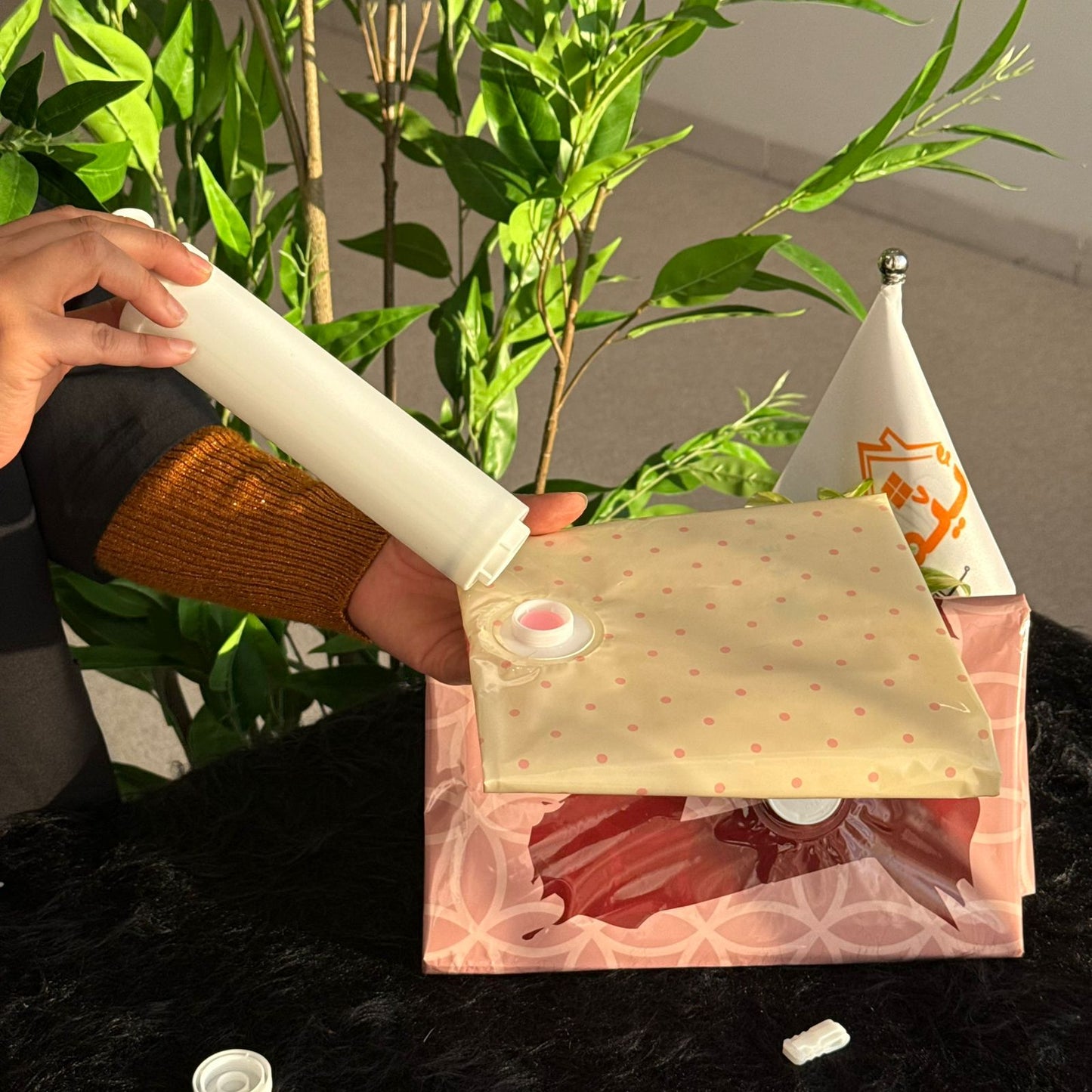 Vacuum Storage Bags with Hand Pump – Space-Saving Compression Bags