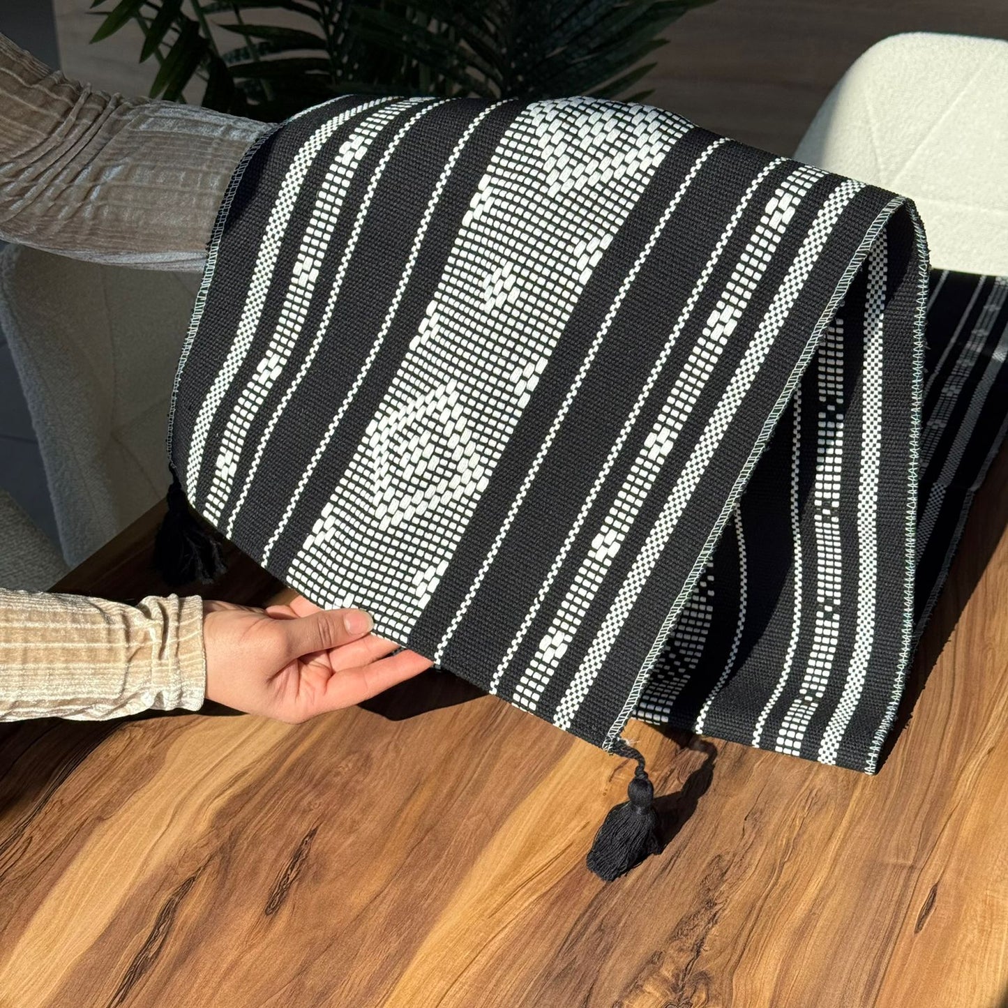 ٣٥ × ٢٢٠سم ڕایەخی سەر مێزی دیکۆراتی شاهانە