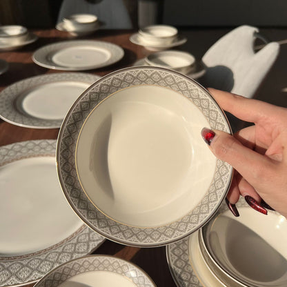 39PCS Round Porcelain Dining Tableware Set