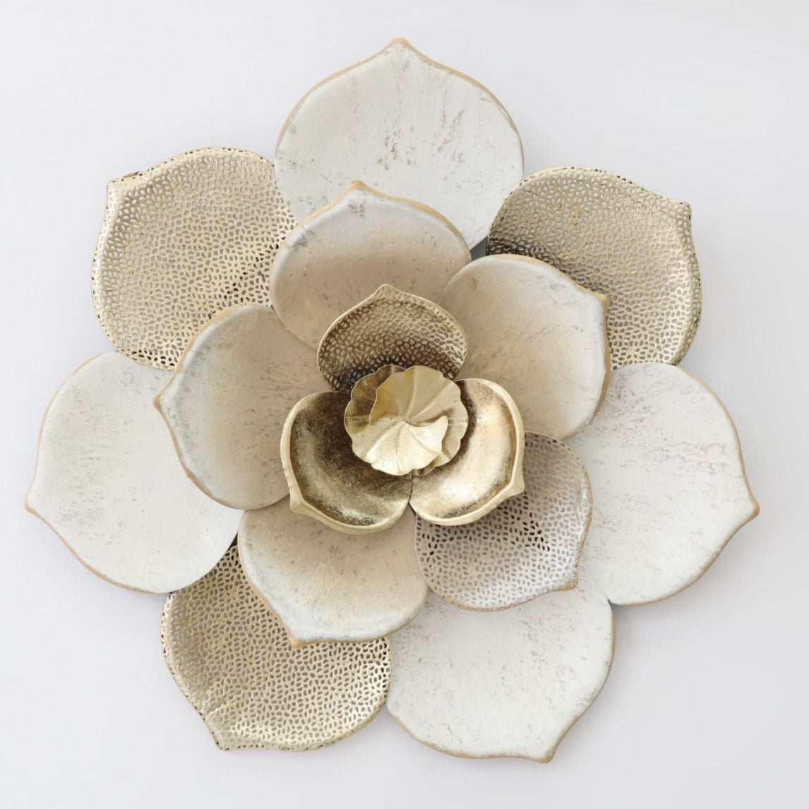 3 Sized Metal Flower Wall Decoration