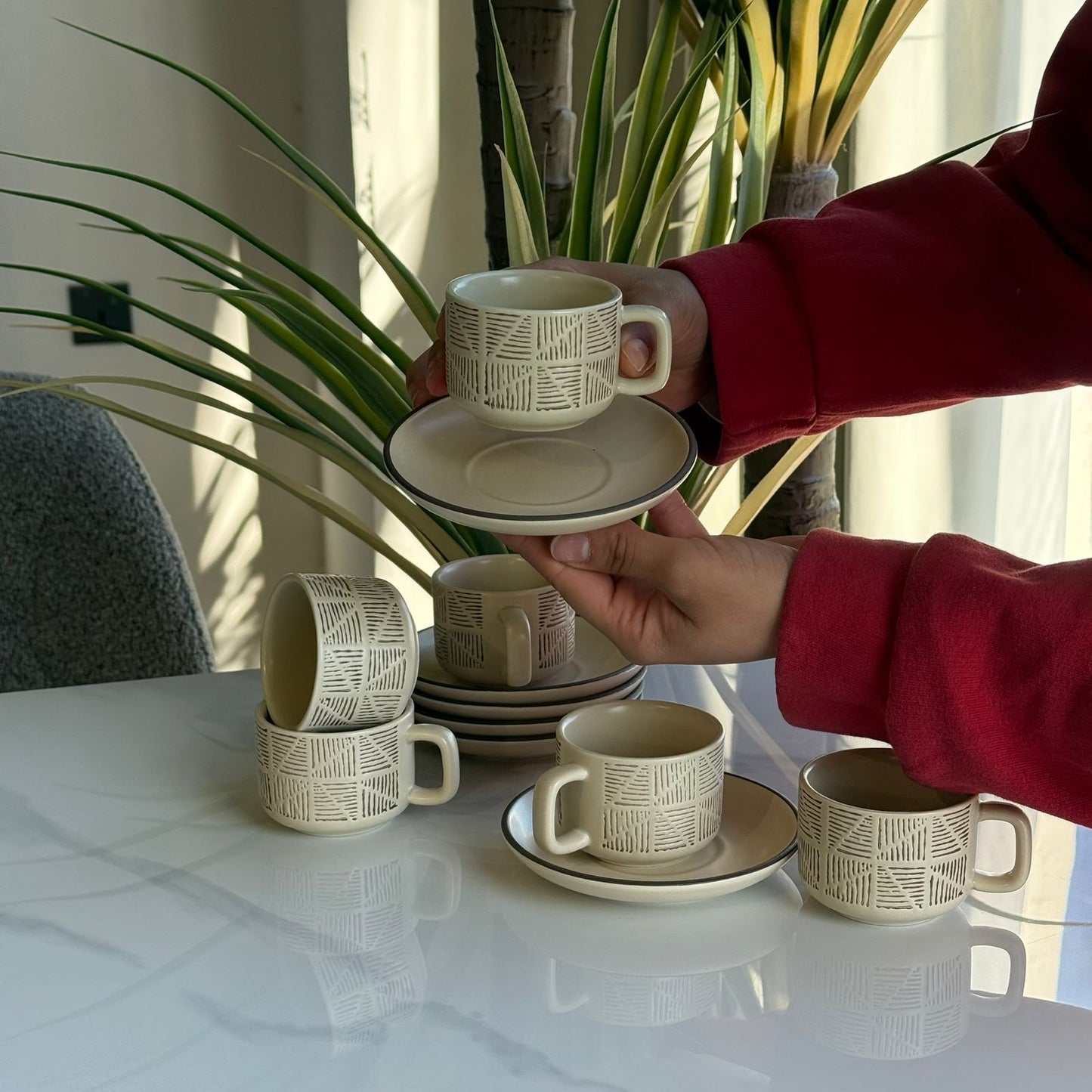 Luxury Modern Coffee Cups & Saucers Set