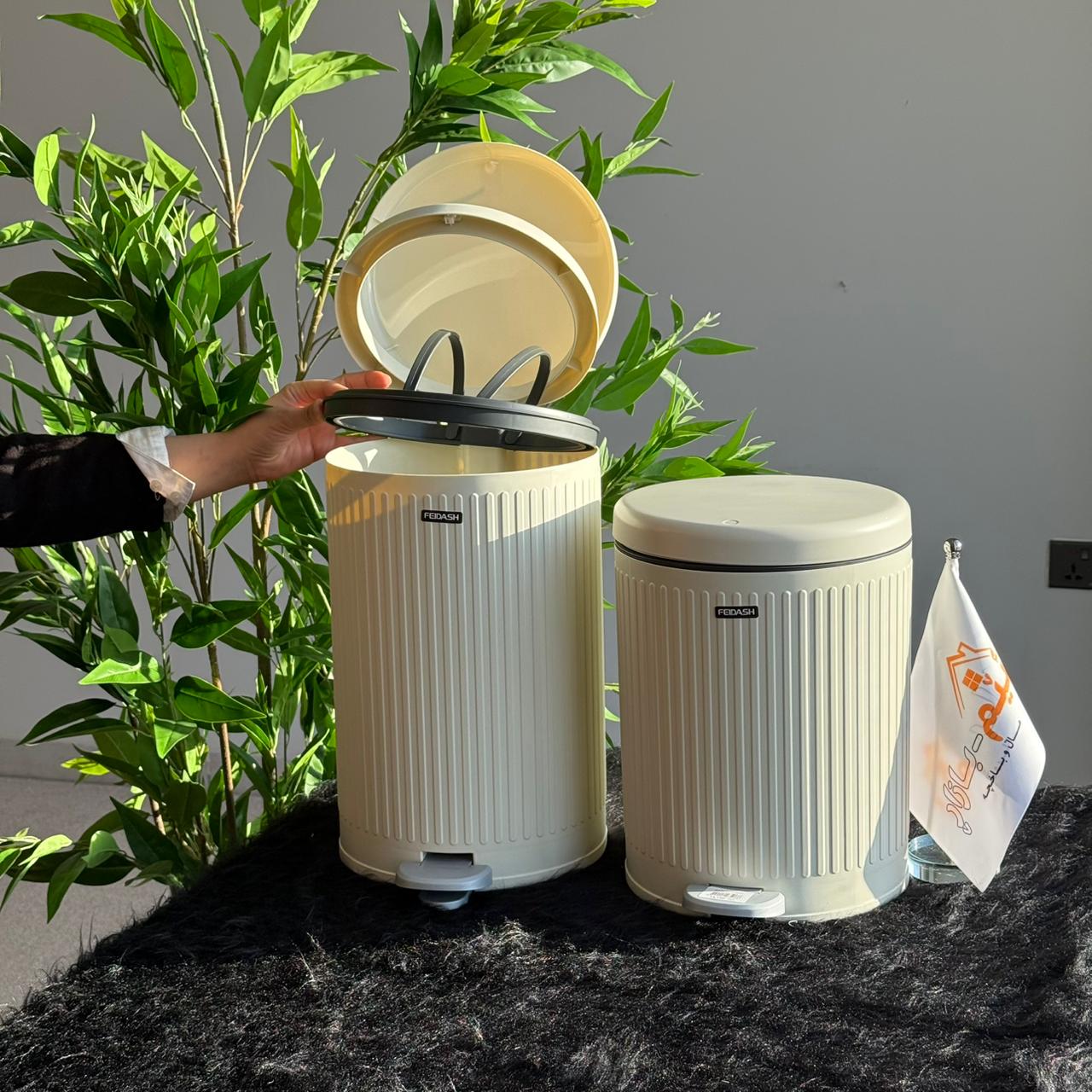 دواسة مزدوجة الحركة وصندوق قمامة ضغط – مقاسين