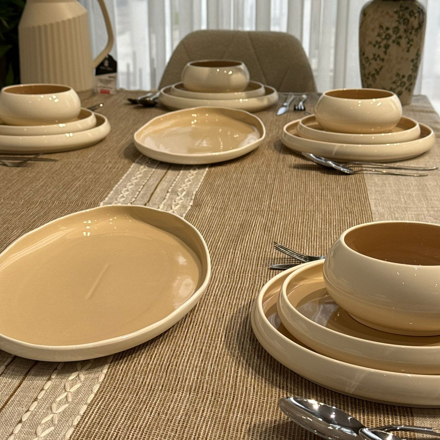 Modern Two-Tone Ceramic Dinnerware Set