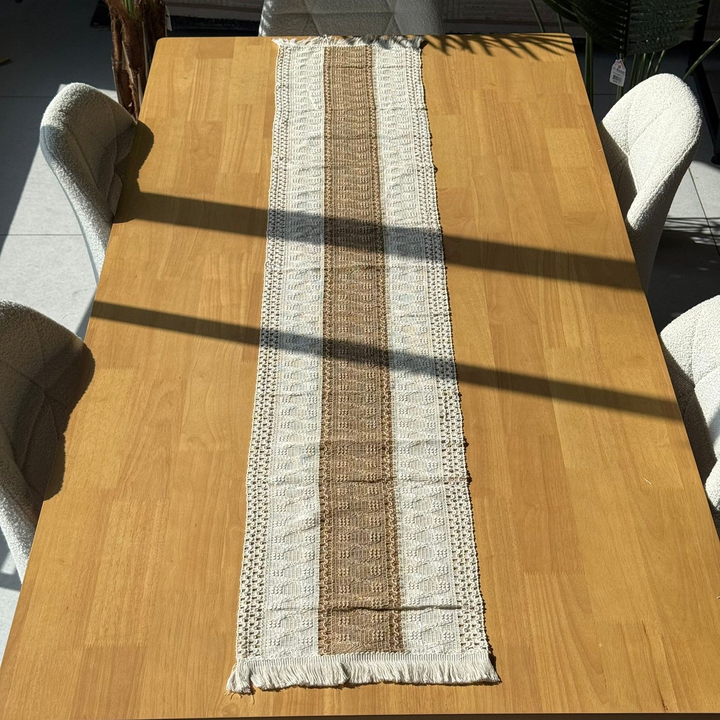 ٣٠ × ١٨٠سم ڕایەخی سەر مێزی دیکۆراتی شاهانە