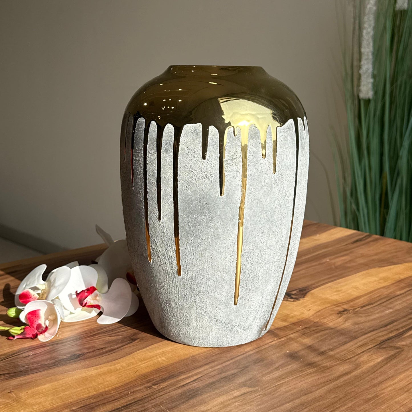 مزهرية سيراميك عصرية