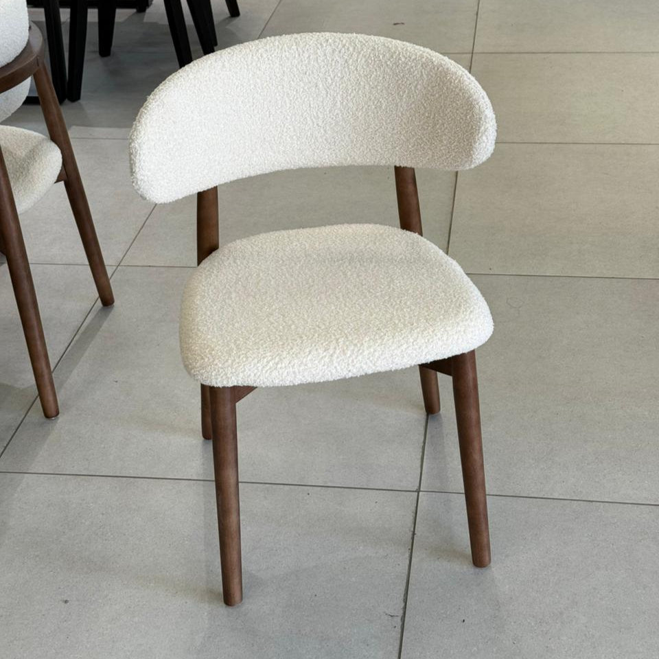 Sila Indoor Chair With Wooden Legs