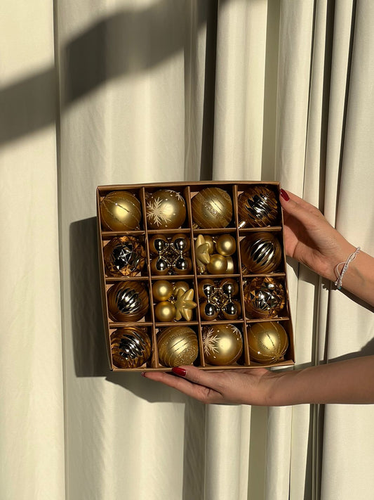 C5 - Christmas Tree Colorful Decoration Balls