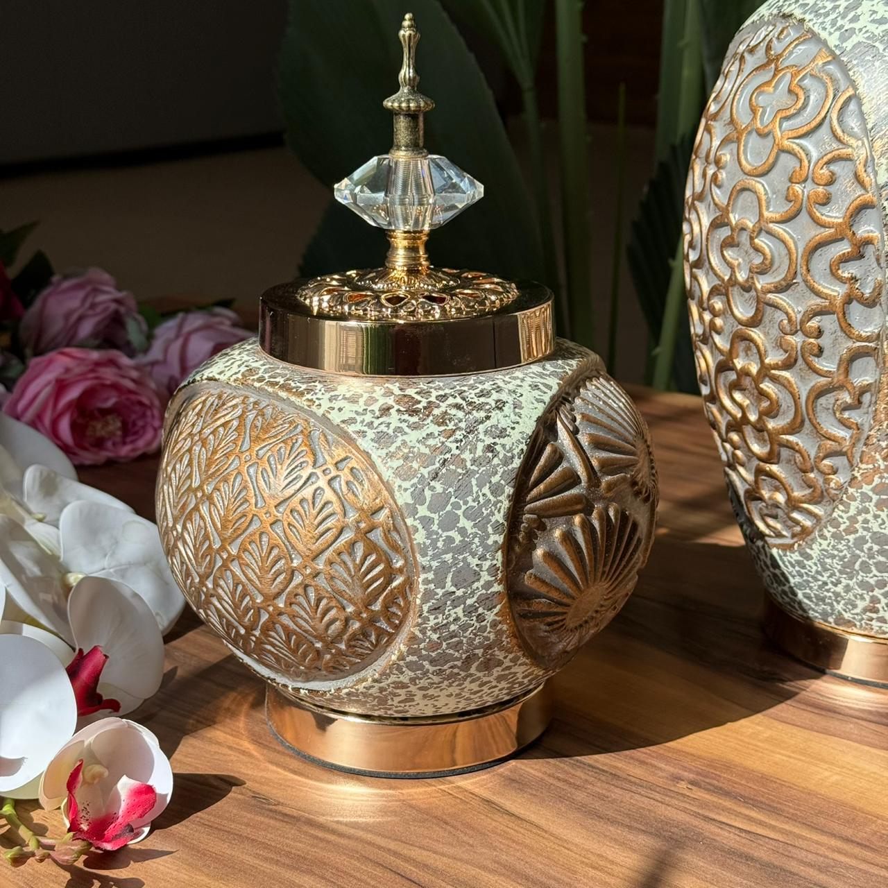 Giger Jar Shapes With Decorative Lids