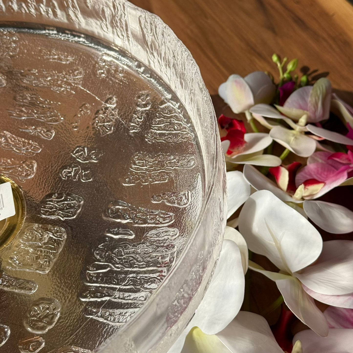 قاپی ناوازەی شوشەی پێشکەشکردن