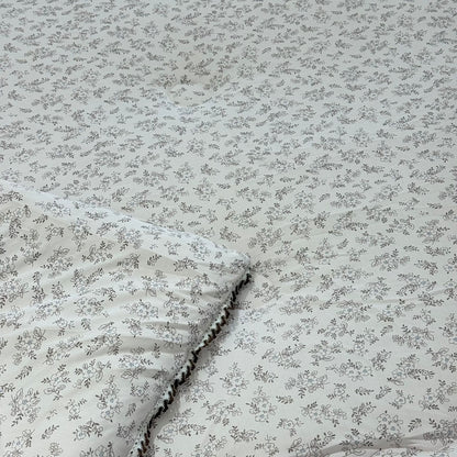 لێفی گوڵداری شیک لەگەڵ لێواری دانتێل