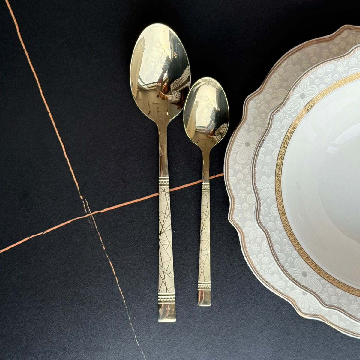 Luxury Golden Cutlery Collection