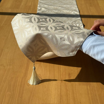 30 × 180cm ڕاخەری سەر مێزیی نایاب 