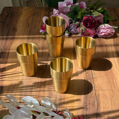  پەرداخى زەردی ڕەسەن و شيك  