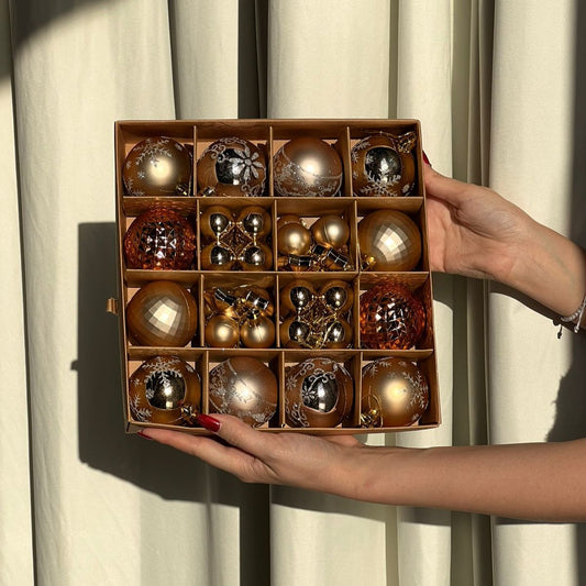 C4 - Christmas Tree Gold Decoration Balls