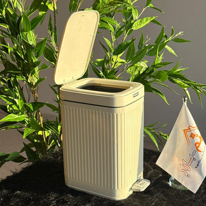 دواسة فاخرة وصندوق قمامة ضغط مع دلو داخلي