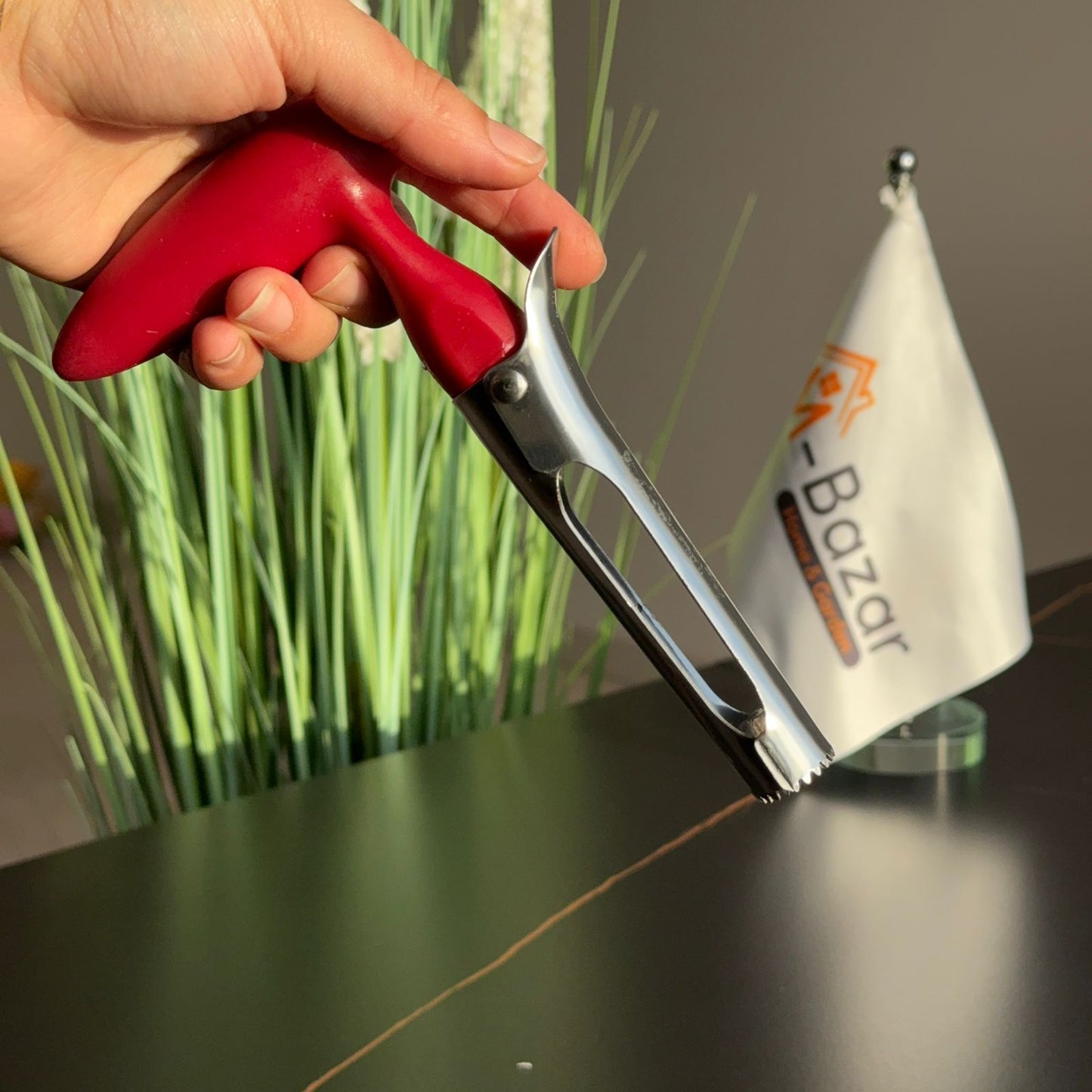 Ergonomic Fruit Peeler & Corer