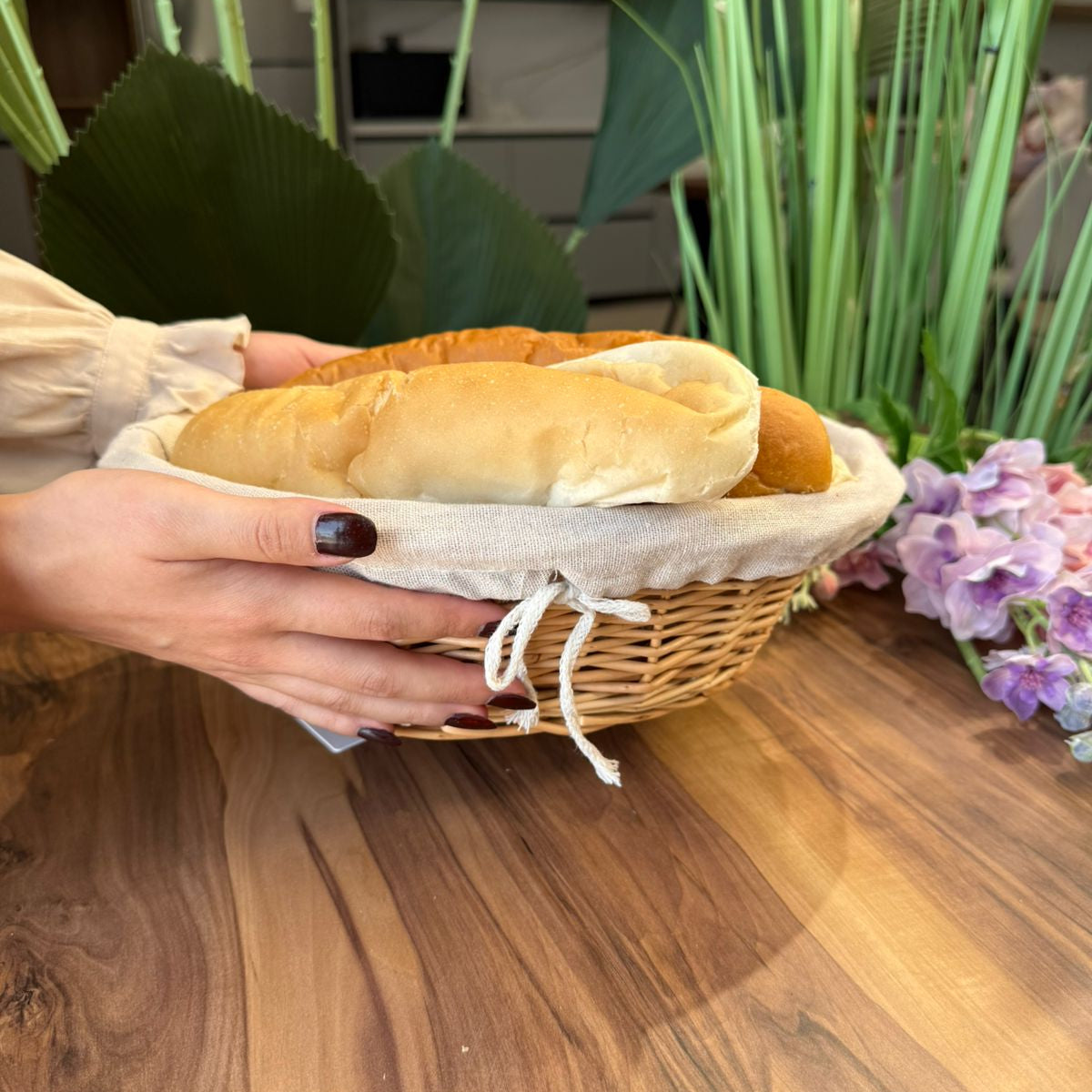 2 Sized Oval Wicker Willow Storage Basket With Cloth Lining