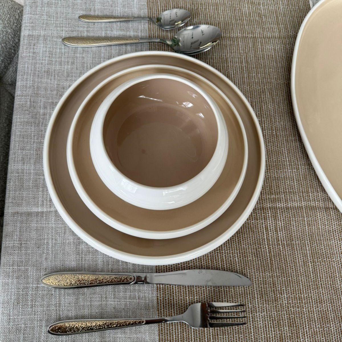 Modern Two-Tone Ceramic Dinnerware Set
