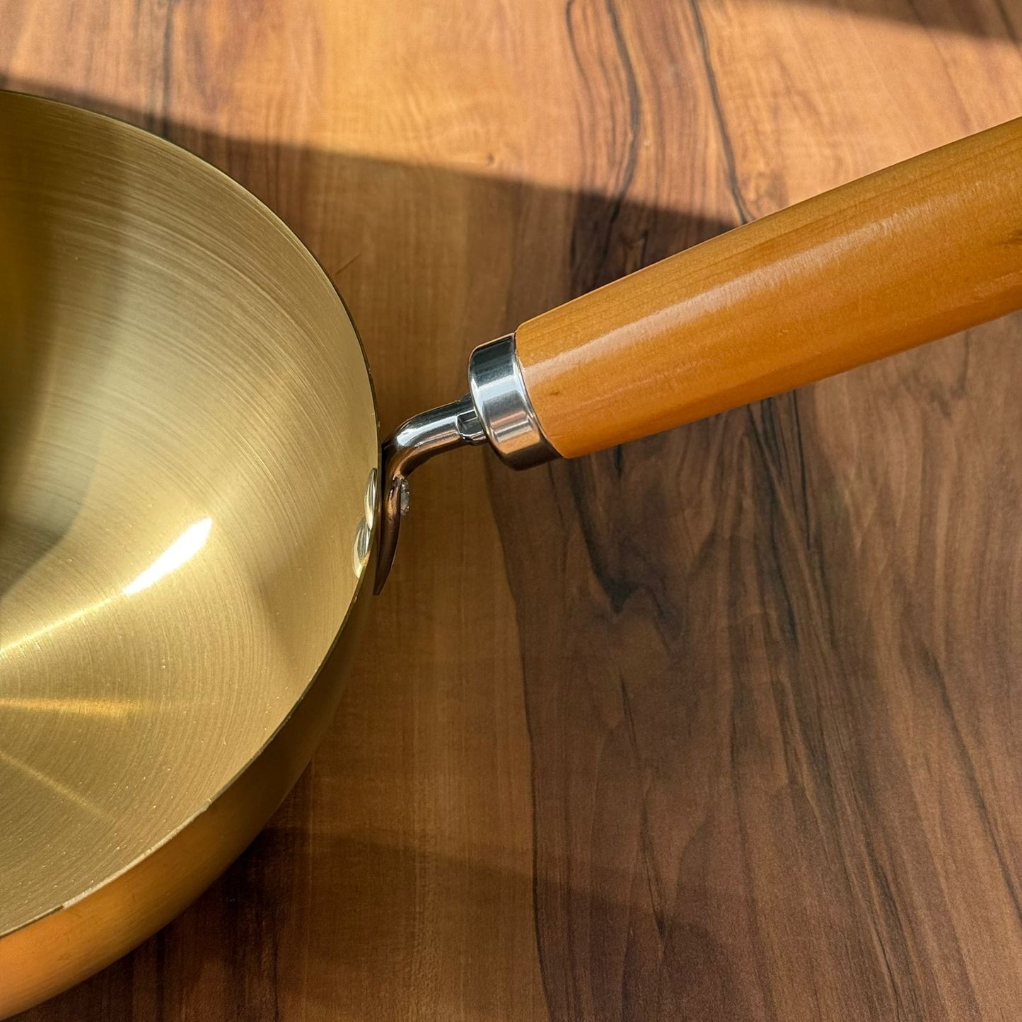 Luxury Frying Pan With Wooden Handle