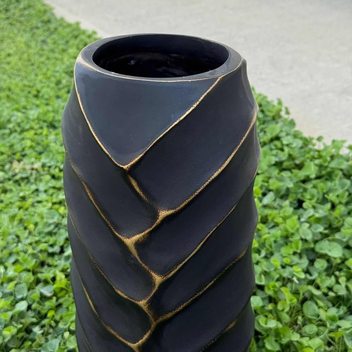 Luxury Ceramic Black Vase