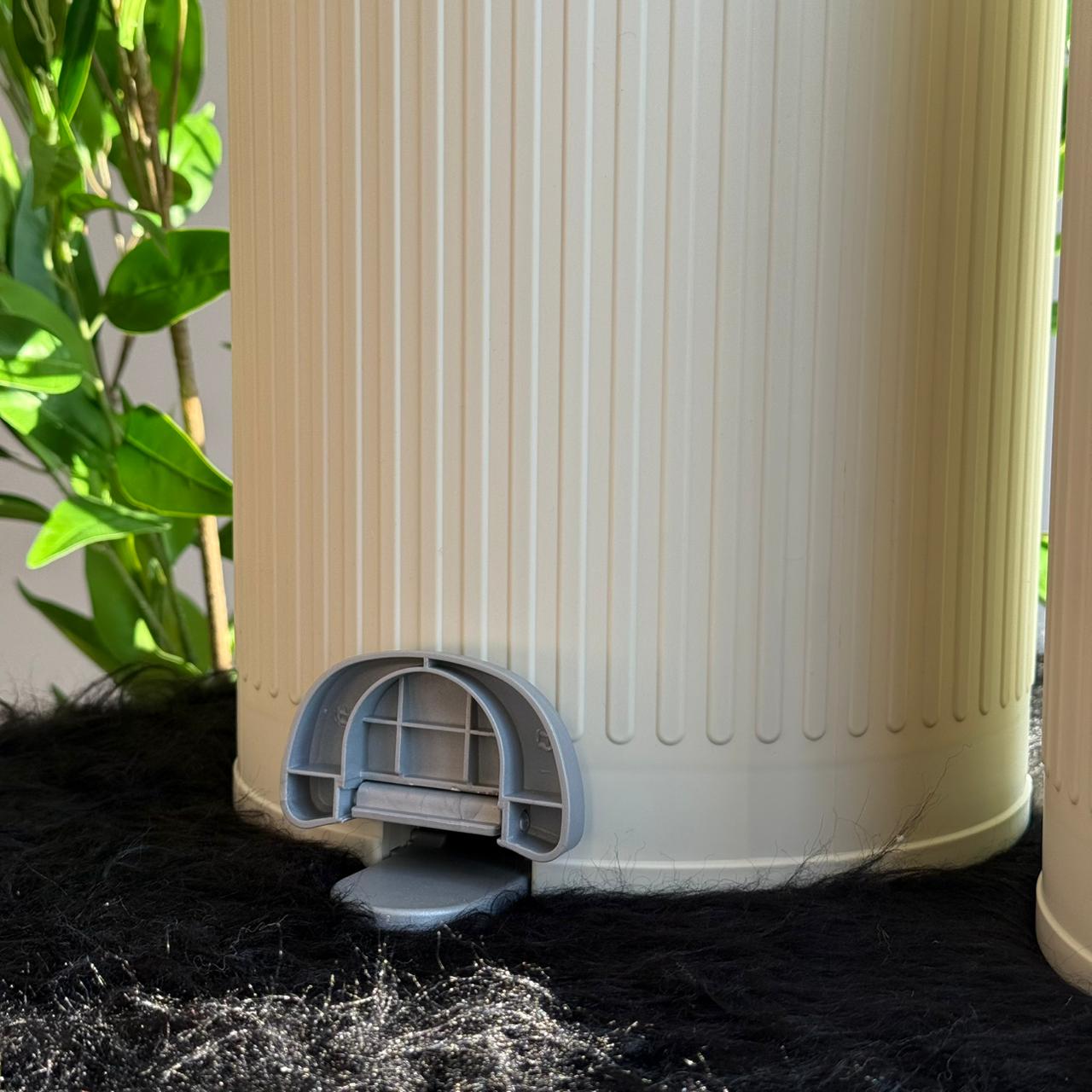 دواسة مزدوجة الحركة وصندوق قمامة ضغط – مقاسين