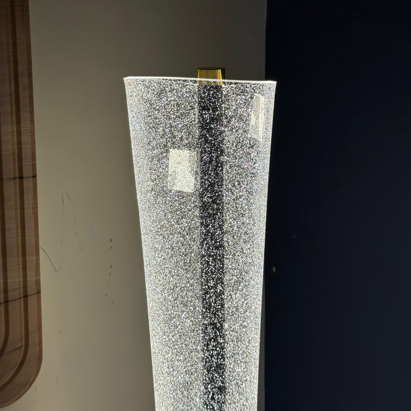 چرای کریستاڵی ئەرزی مۆدێرن