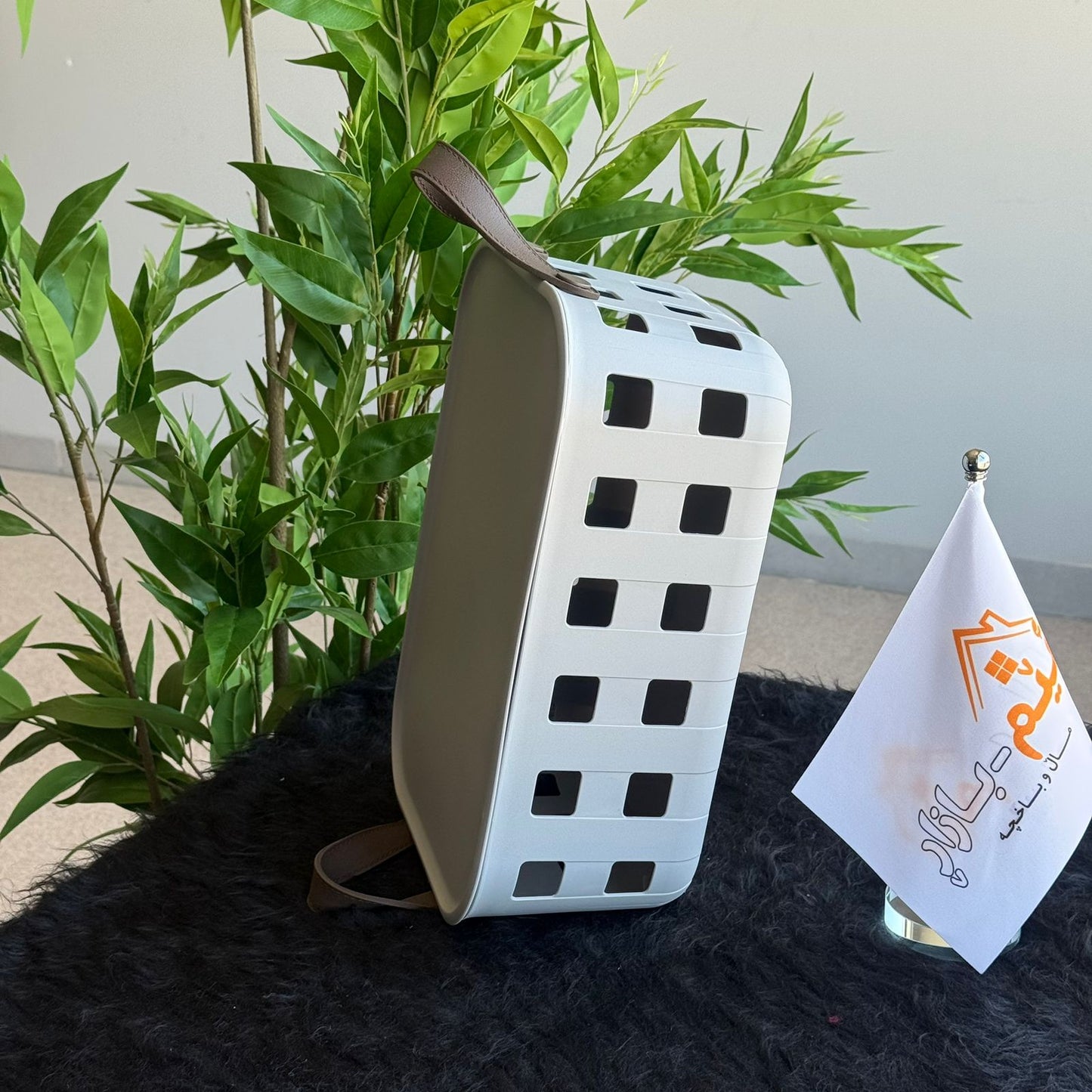 Stackable & Ventilated Design Plastic Storage Baskets With Handles