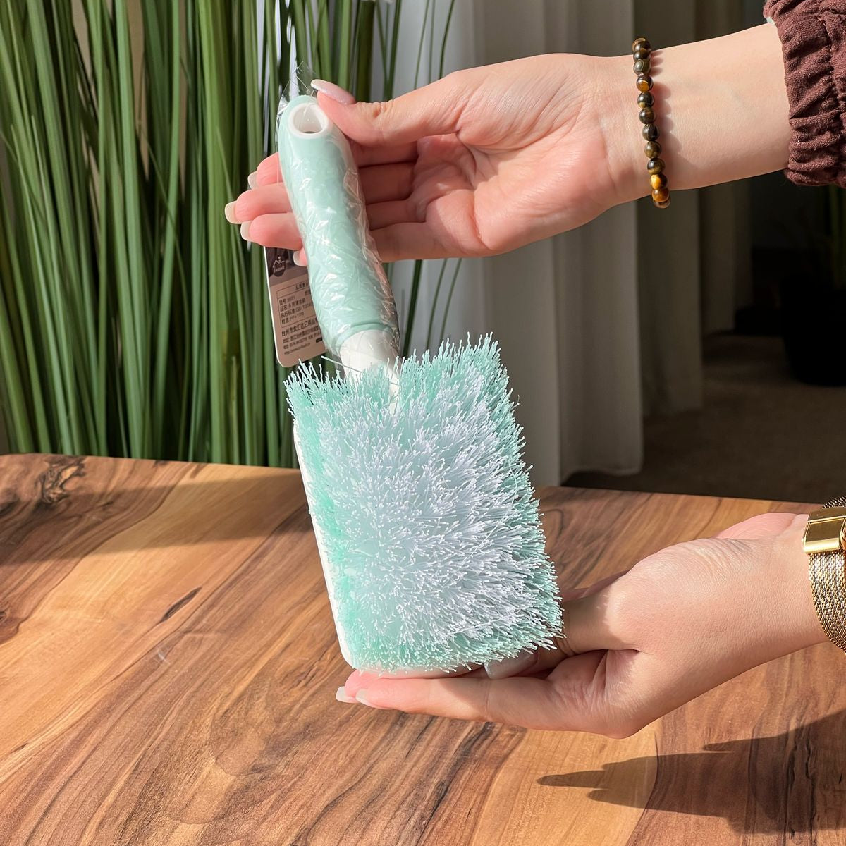 Kitchen/Bathroom Cleaning Brush