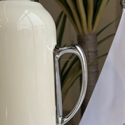 Vacuum Insulated Thermos Bottle with Temperature Display