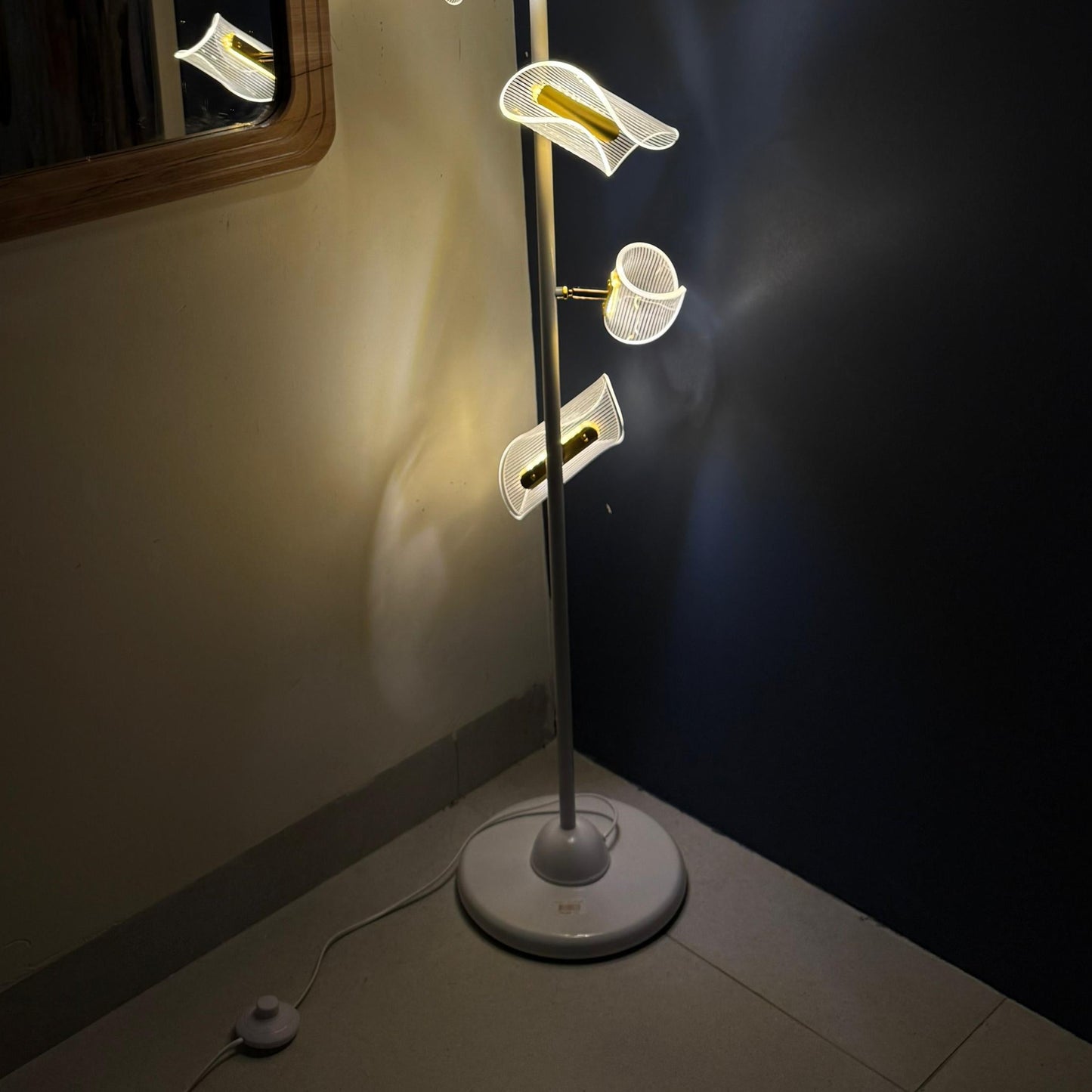 Aurora Bloom Standing Lamp