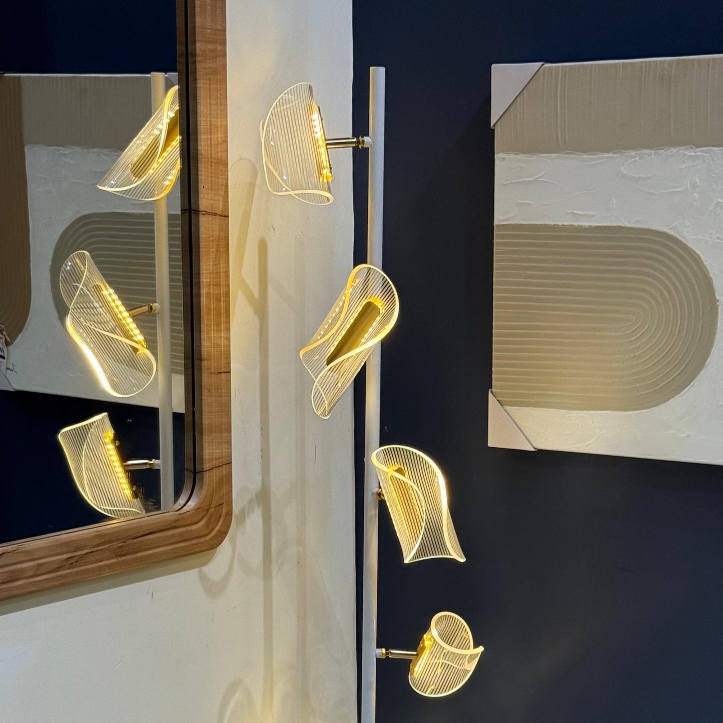 Aurora Bloom Standing Lamp