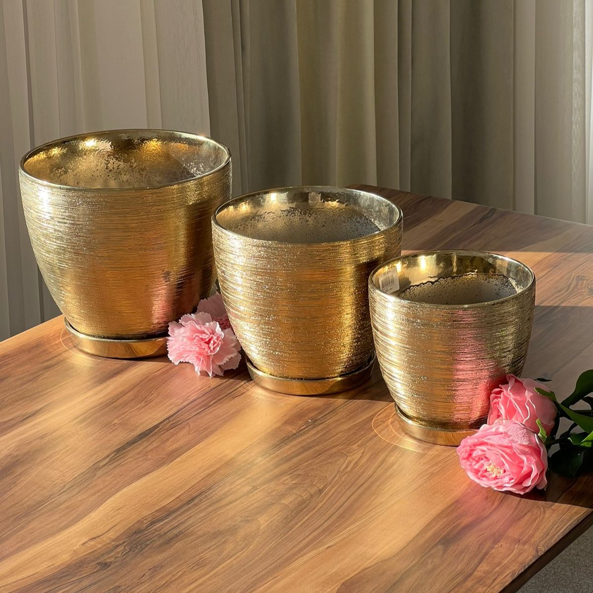 Vintage Gold Indoor/Outdoor Ceramic Planter
