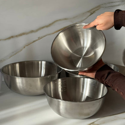 أوعية خلط وتقديم فاخرة متعددة الاستخدامات من الفولاذ المقاوم للصدأ باللون الفضي