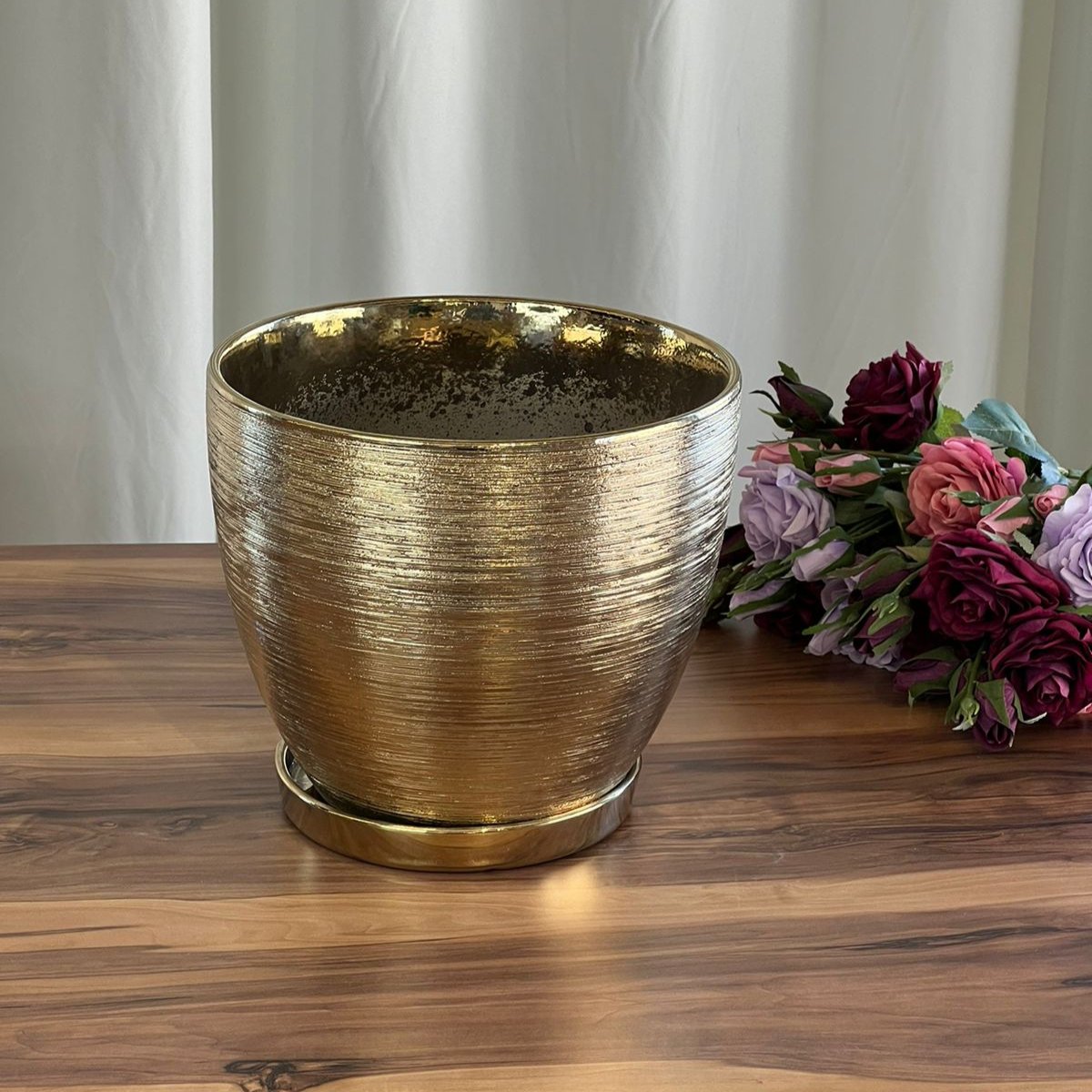 Vintage Gold Indoor/Outdoor Ceramic Planter