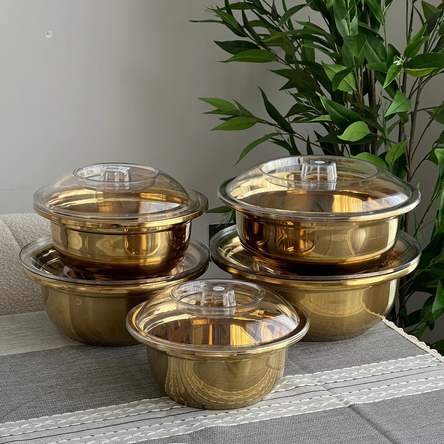 Elegant Gold Stainless Steel Bowl Set with Lids