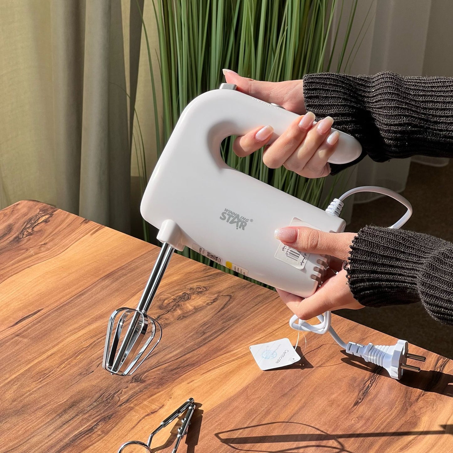 Multifunctional Hand Mixer