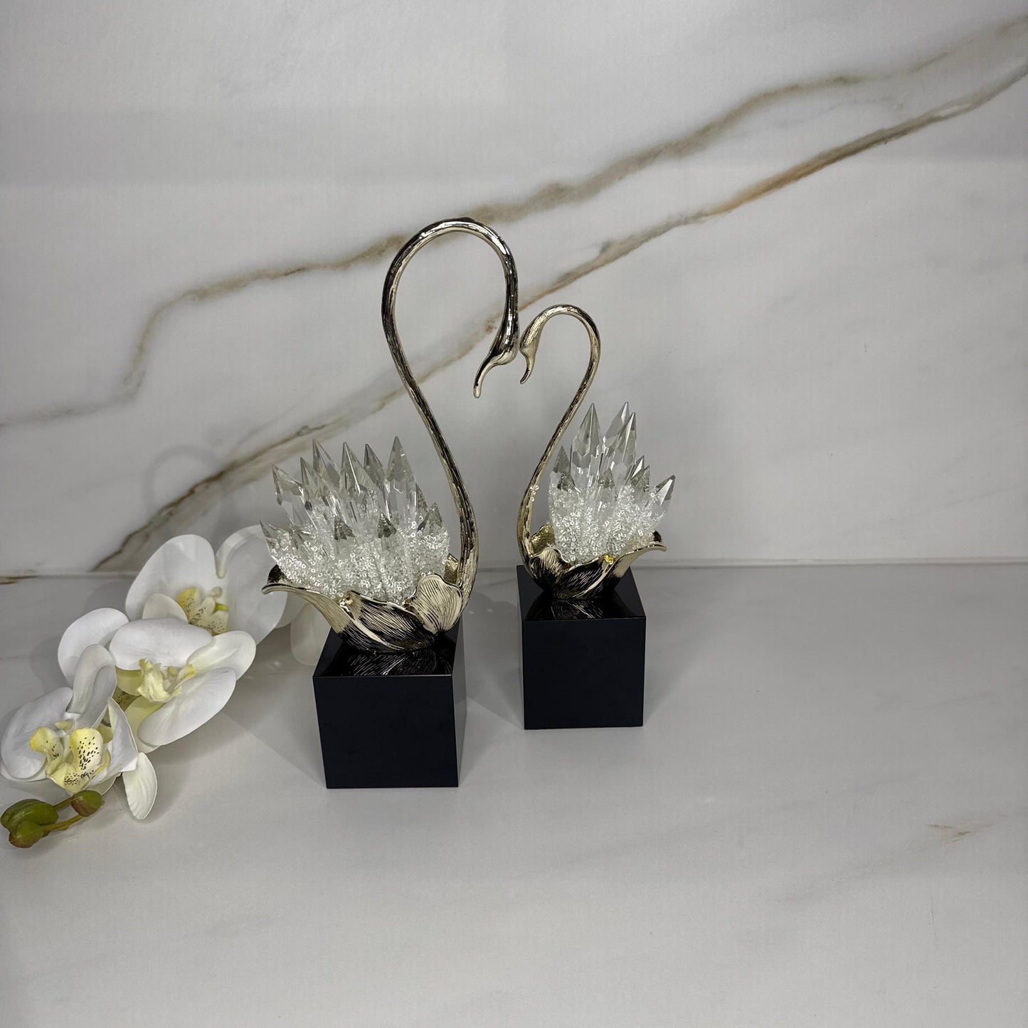 Elegant Crystal-Tail Swan Figurine - Set Of 2