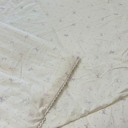 لێفی گوڵداری شیک لەگەڵ لێواری دانتێل