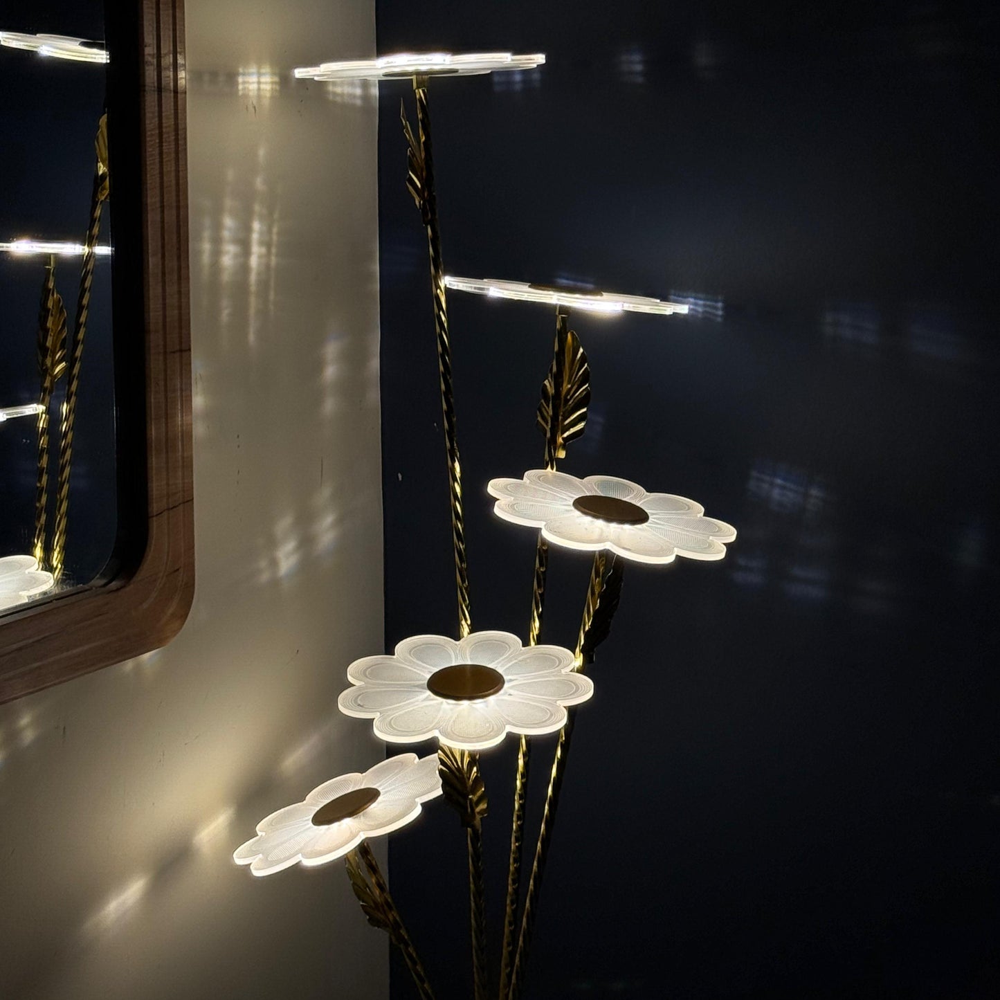 Daisy Harvest Decorative Floor Lamp