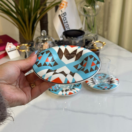 طقم أكواب شاي زجاجية شفافة مع صحون مزخرفة