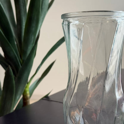 Modern Elegance – Glass Vase Collection